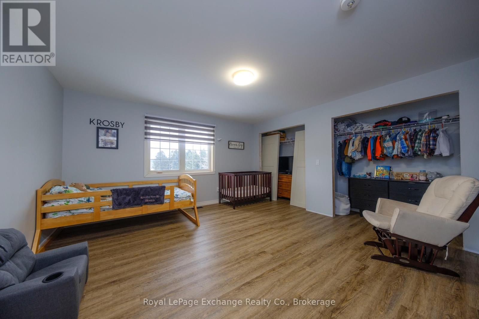 482 Wolsley Street, Huron-Kinloss (Lucknow), ON - Indoor Photo Showing Living Room