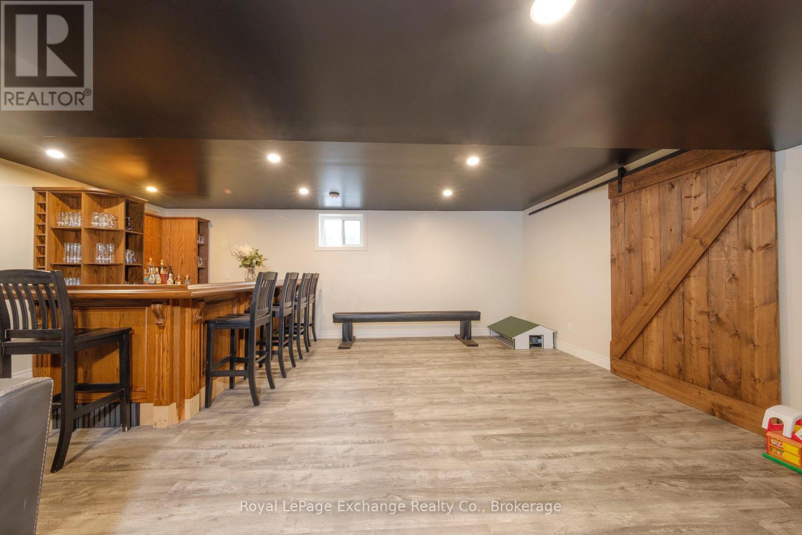 482 Wolsley Street, Huron-Kinloss (Lucknow), ON - Indoor