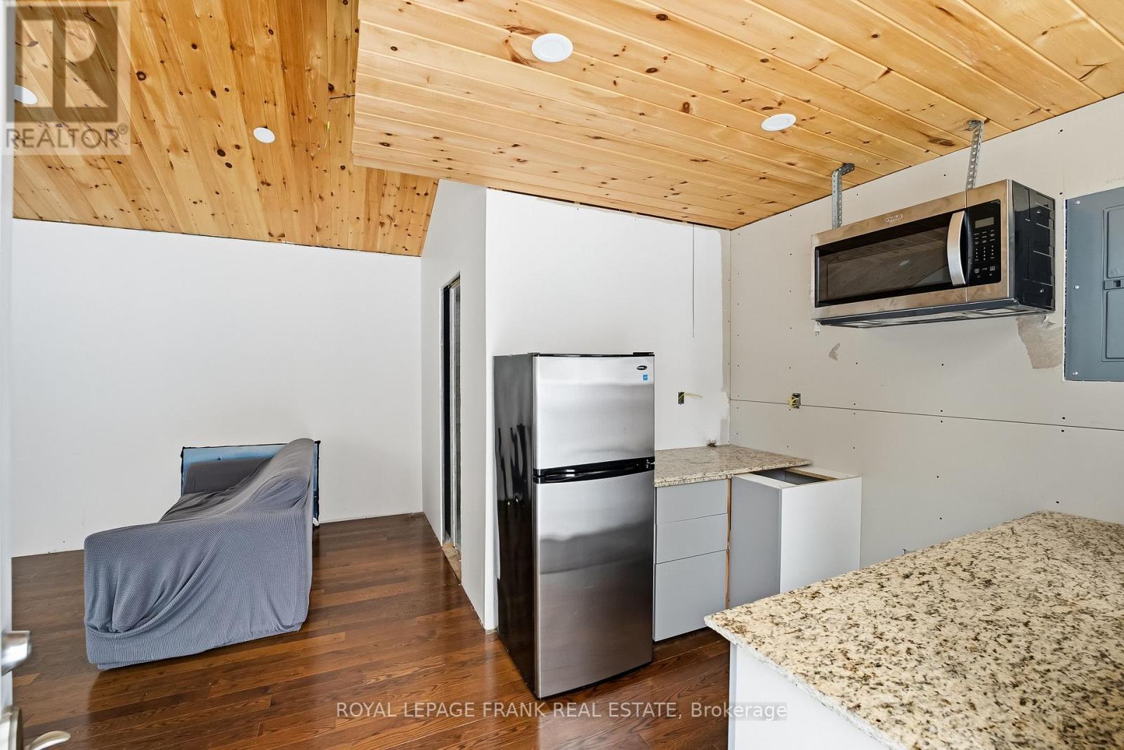 337 Kennedy Drive, Trent Lakes, ON