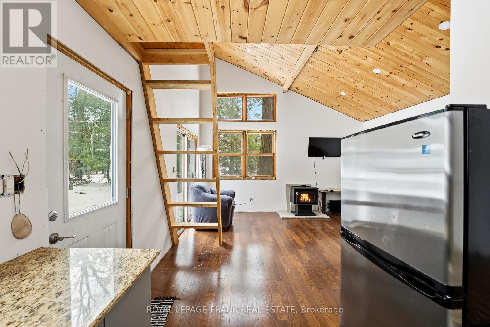 337 Kennedy Drive, Trent Lakes, ON