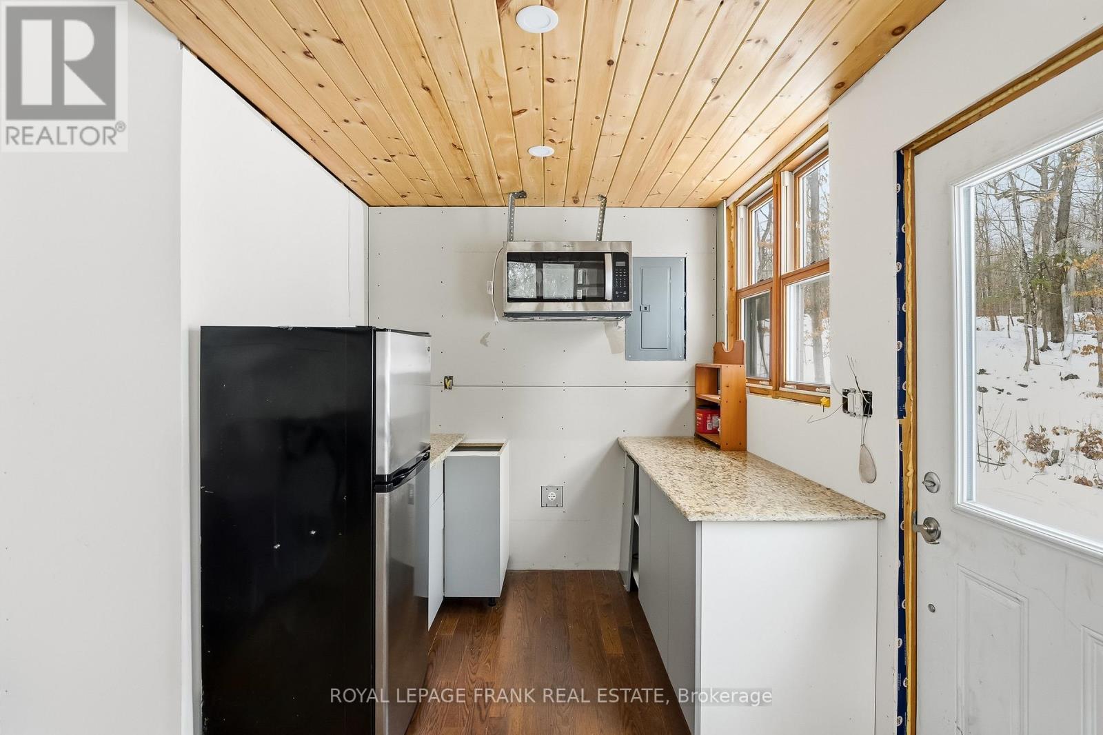 337 Kennedy Drive, Trent Lakes, ON