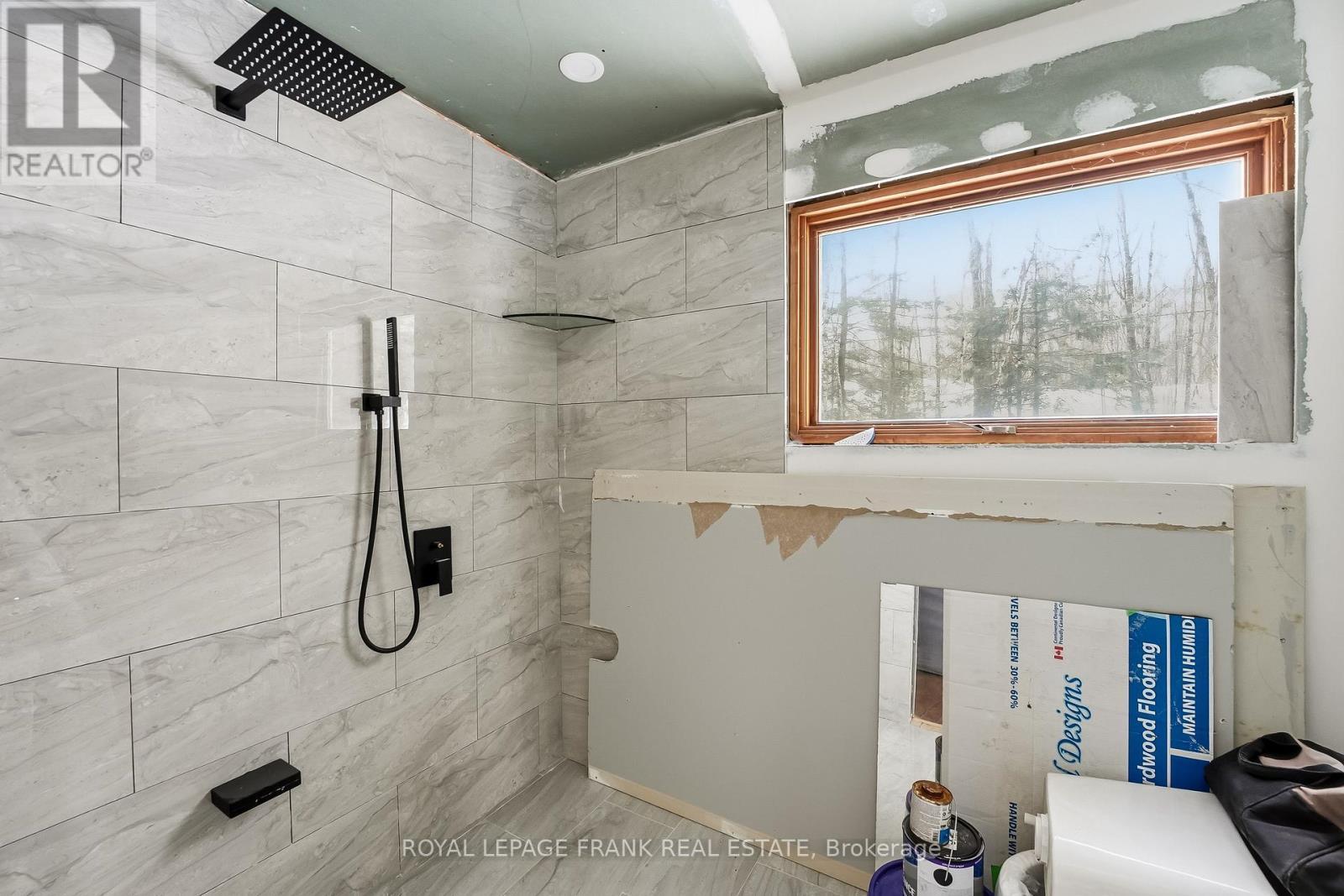 337 Kennedy Drive, Trent Lakes, ON