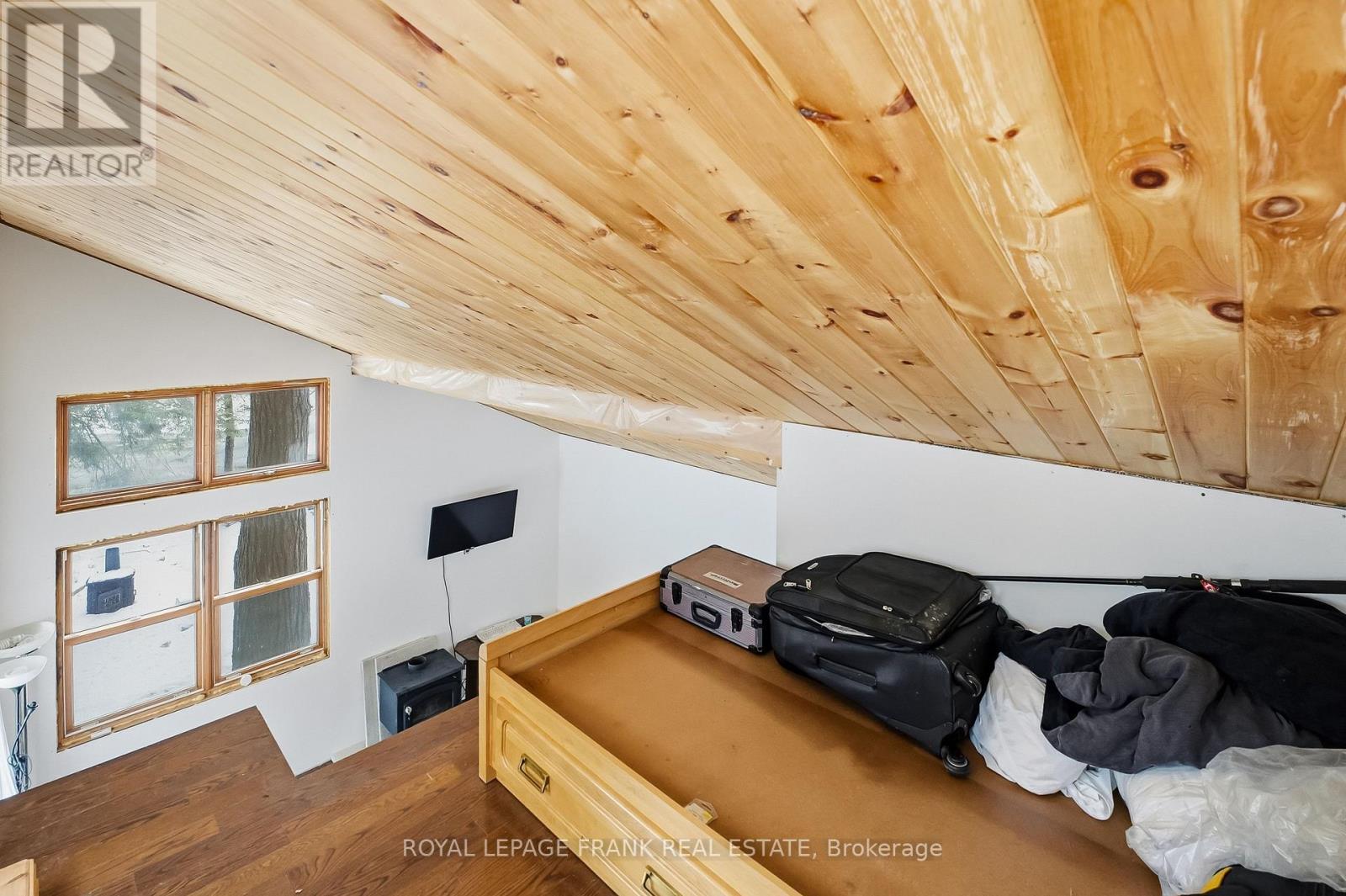 337 Kennedy Drive, Trent Lakes, ON