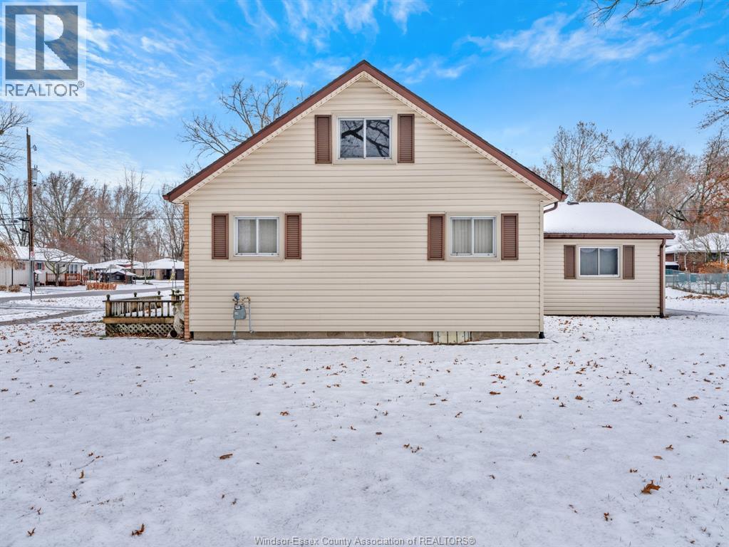 1255 Mayfair Avenue, Lasalle, ON - Outdoor