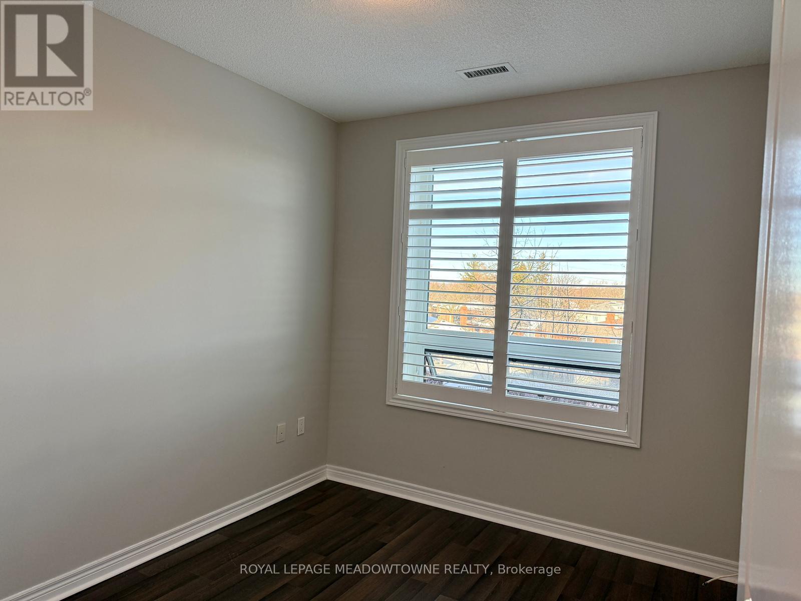 324 - 33 Whitmer Street, Milton, ON - Indoor Photo Showing Other Room