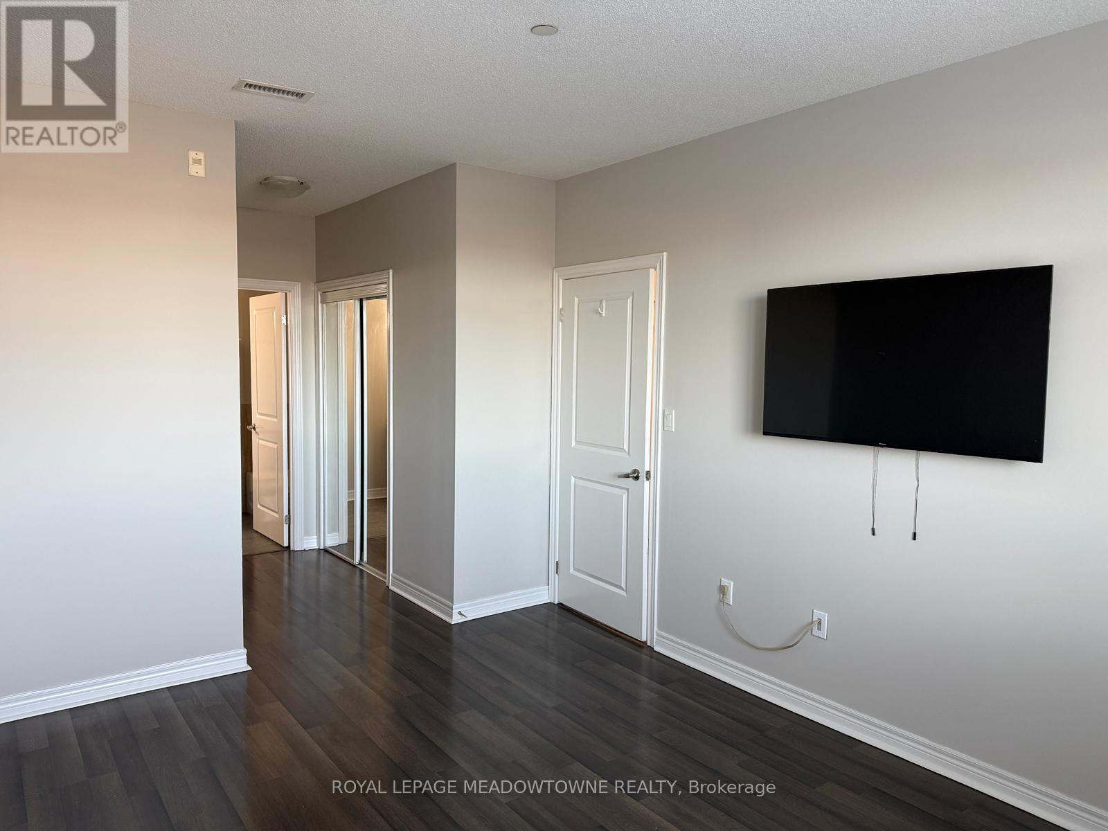 324 - 33 Whitmer Street, Milton, ON - Indoor Photo Showing Other Room