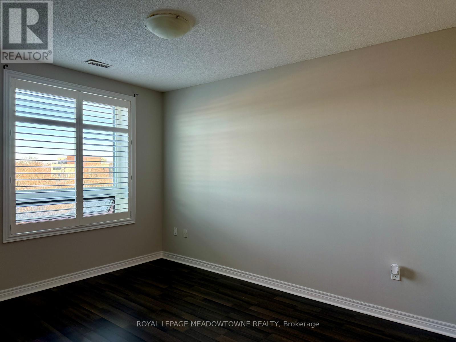 324 - 33 Whitmer Street, Milton, ON - Indoor Photo Showing Other Room