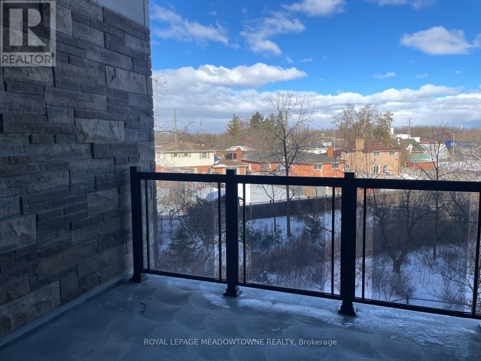 324 - 33 Whitmer Street, Milton, ON - Outdoor With View