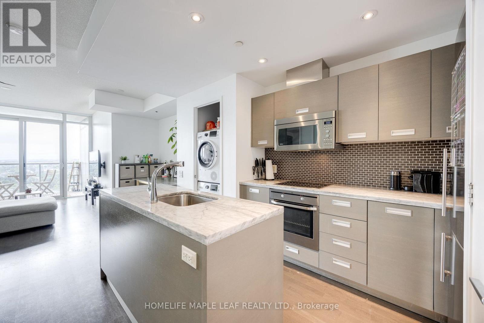 2102 - 88 Park Lawn Road, Toronto, ON - Indoor Photo Showing Kitchen With Stainless Steel Kitchen With Upgraded Kitchen