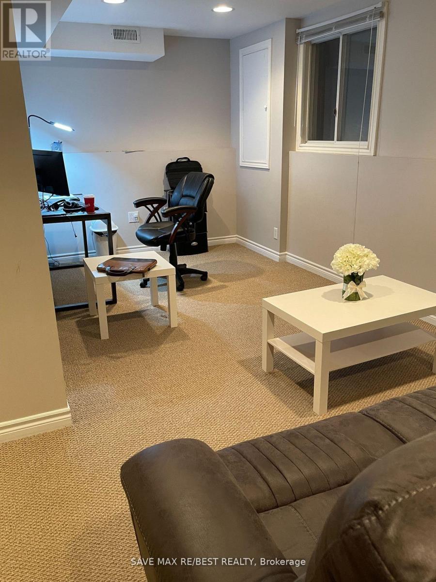 268 Manchester Road, Kitchener, ON - Indoor