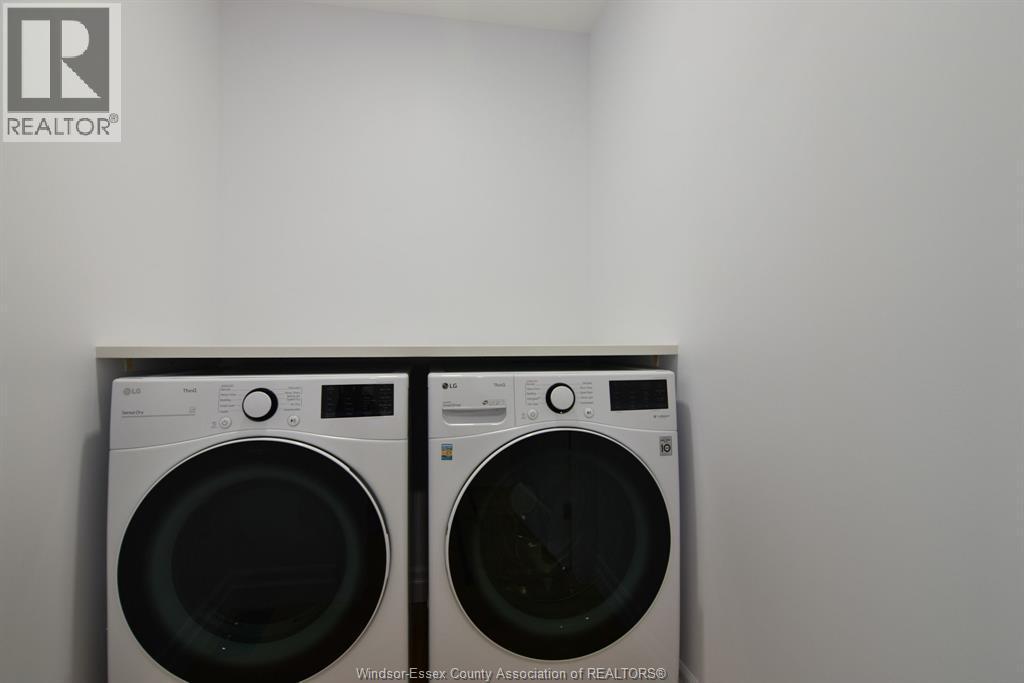 101 Arthur, Harrow, ON - Indoor Photo Showing Laundry Room