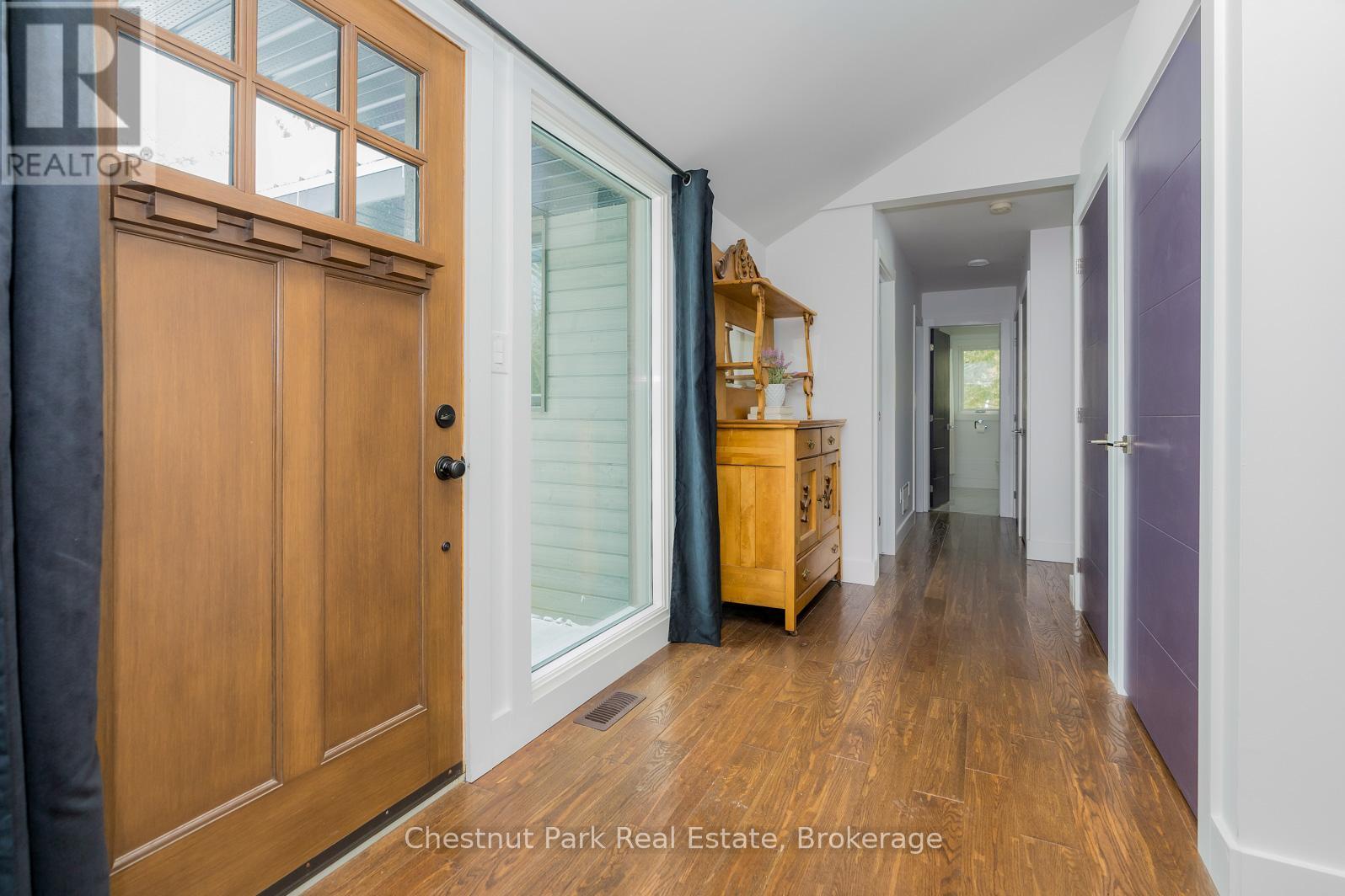 2890 Nottawasaga Conc 10 N, Clearview, ON - Indoor Photo Showing Other Room