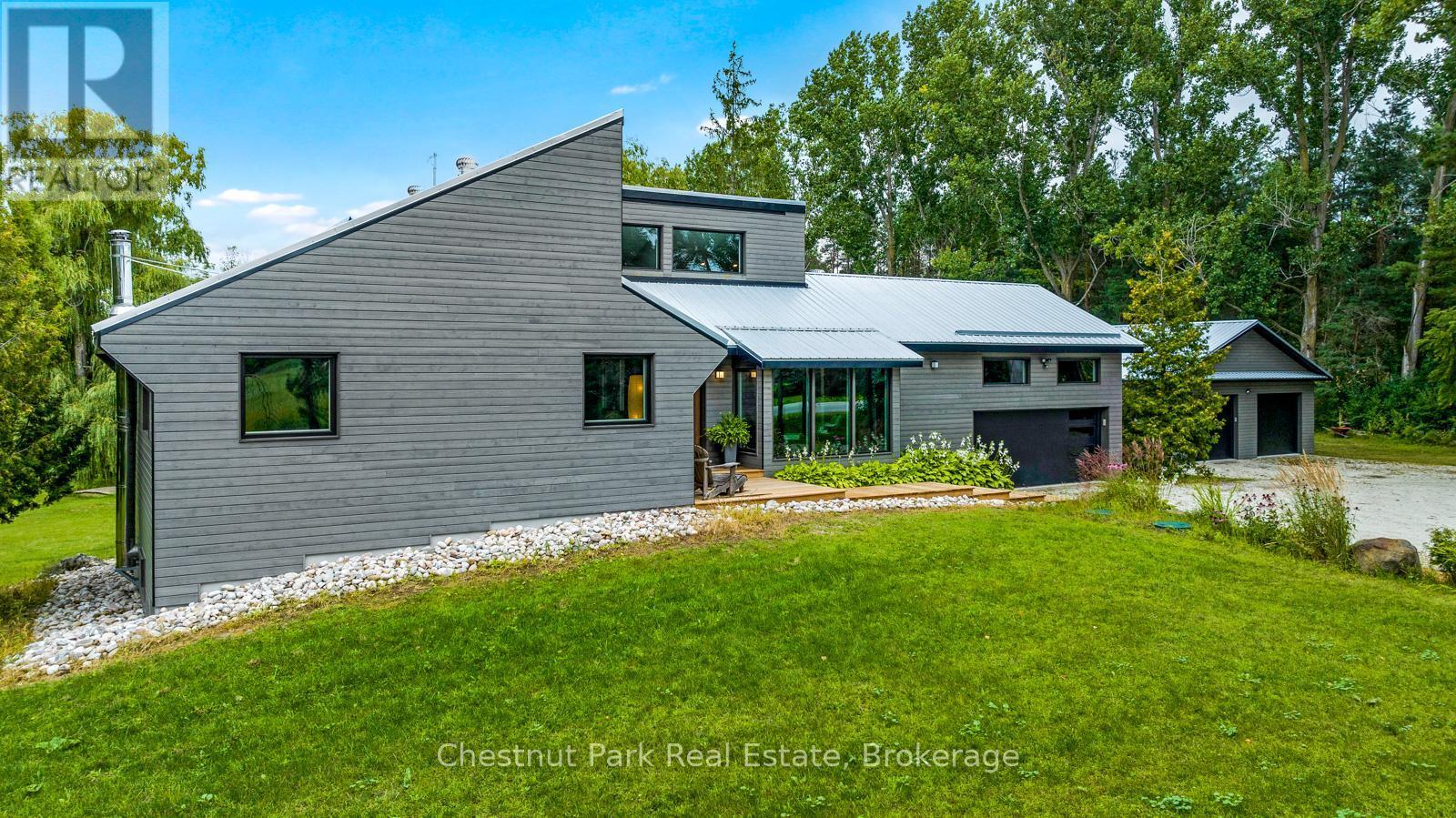 2890 Nottawasaga Conc 10 N, Clearview, ON - Outdoor