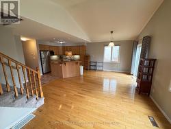 Bright common area & kitchen -