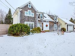 90 Old Court House Branch Valley, NS B6L 4N4