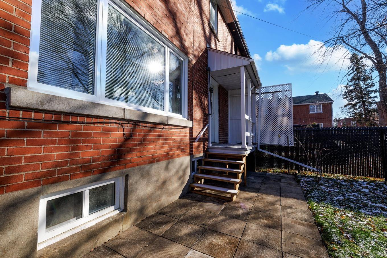 Back facade - 1220 Rue Beaulieu, Montréal (Saint-Laurent), QC - Outdoor