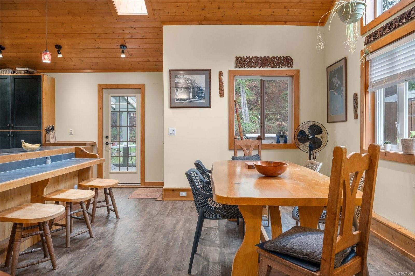 3271 South Rd, Gabriola Island, BC