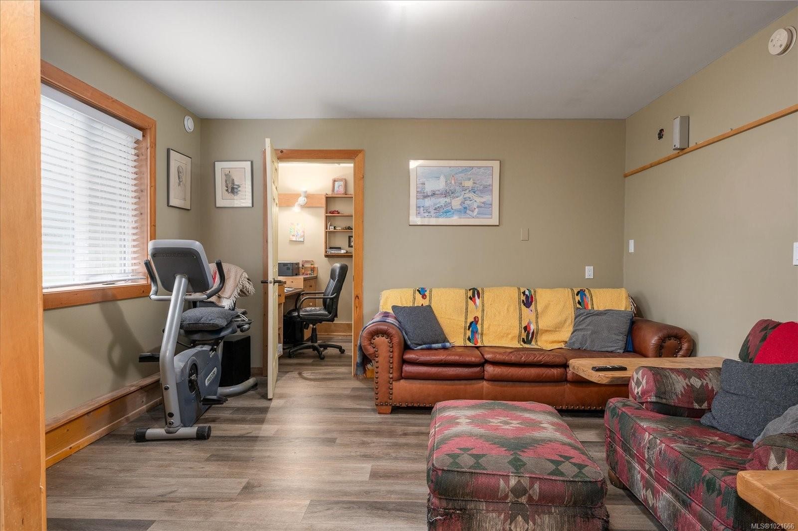 3271 South Rd, Gabriola Island, BC