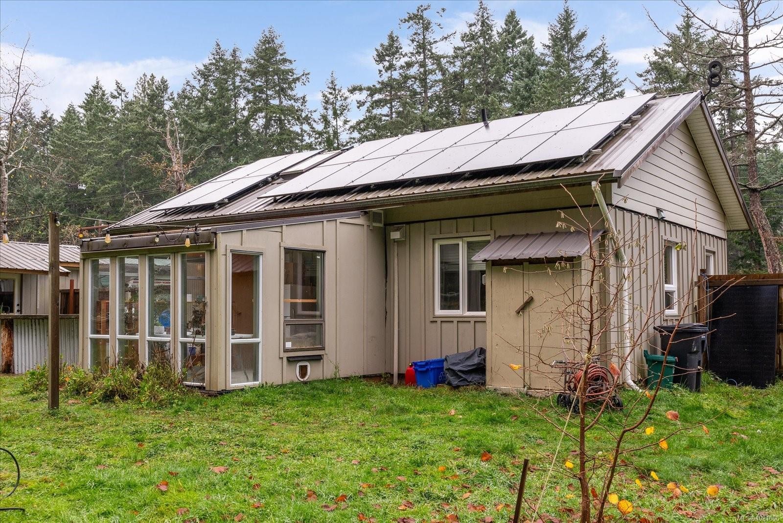 3271 South Rd, Gabriola Island, BC