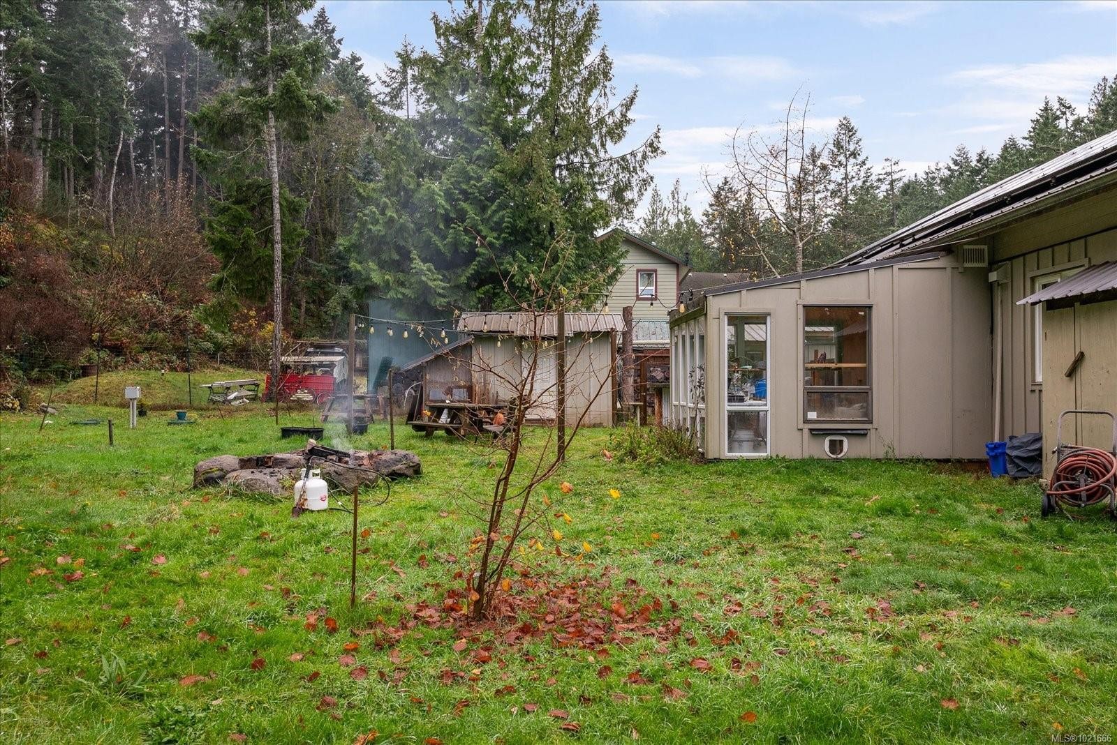 3271 South Rd, Gabriola Island, BC