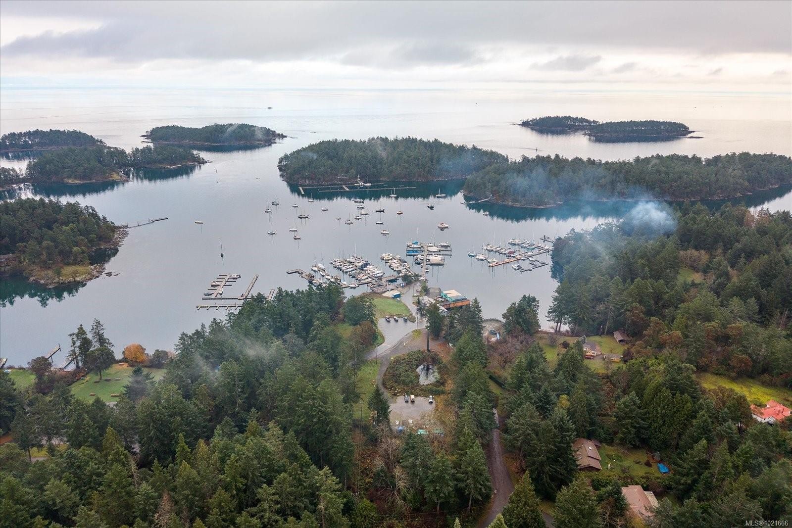 3271 South Rd, Gabriola Island, BC