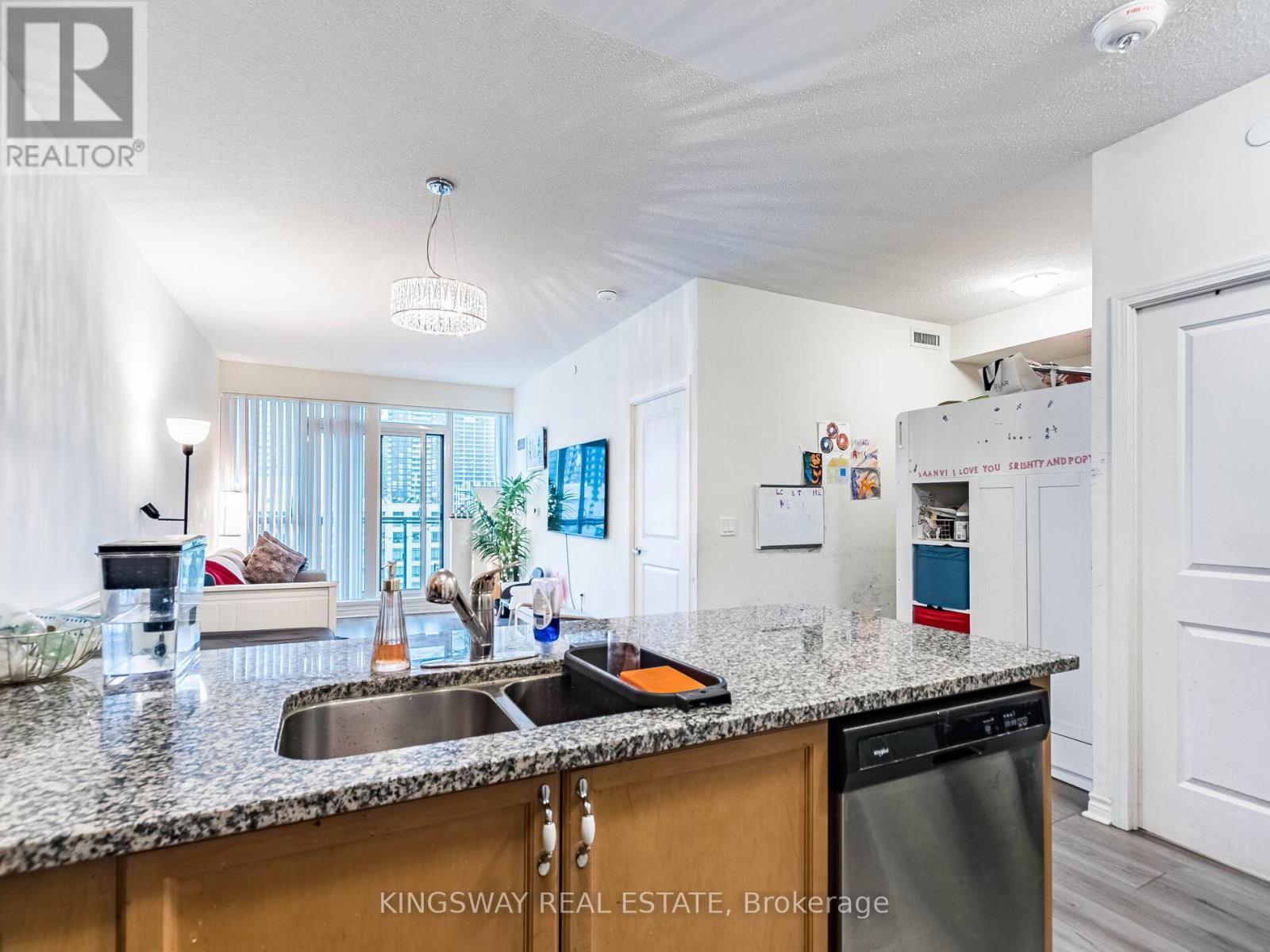 Ph 111 - 349 Rathburn Road, Mississauga, ON - Indoor Photo Showing Kitchen With Double Sink
