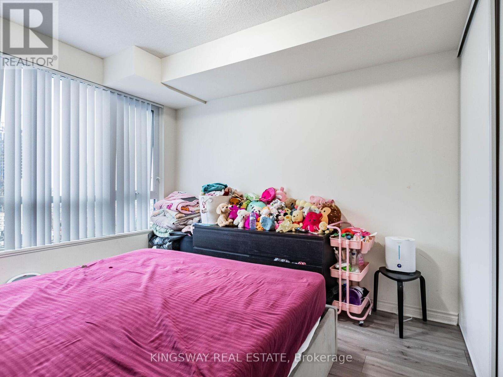 Ph 111 - 349 Rathburn Road, Mississauga, ON - Indoor Photo Showing Bedroom