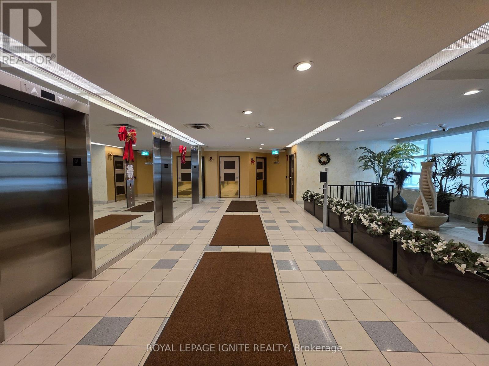 312 - 3050 Ellesmere Road, Toronto, ON - Indoor Photo Showing Other Room