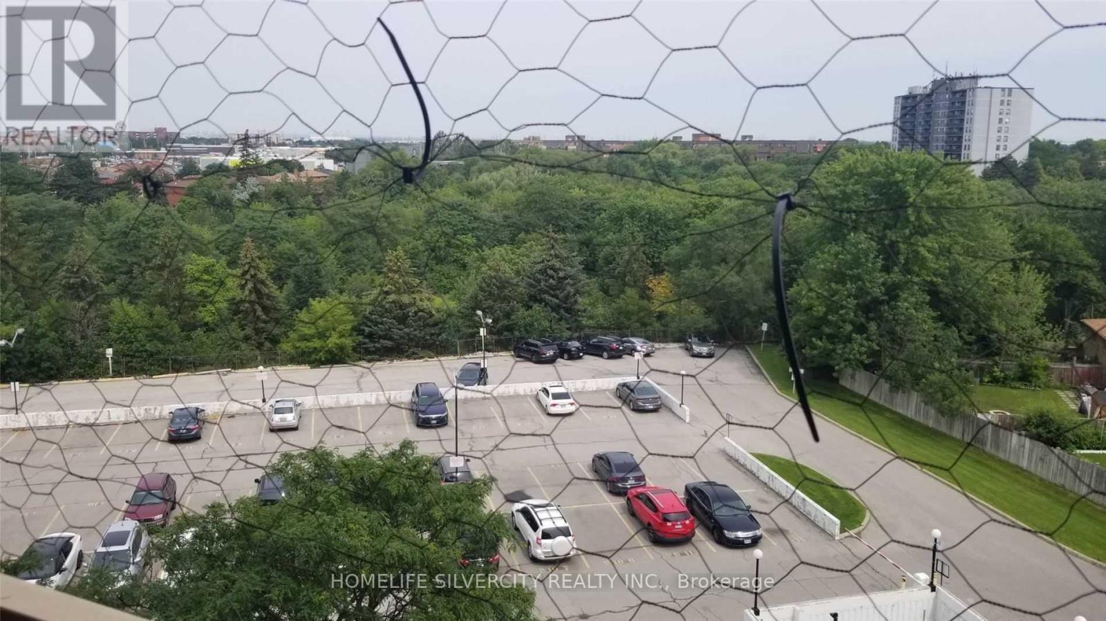 611 - 3577 Derry Road E, Mississauga, ON - Outdoor