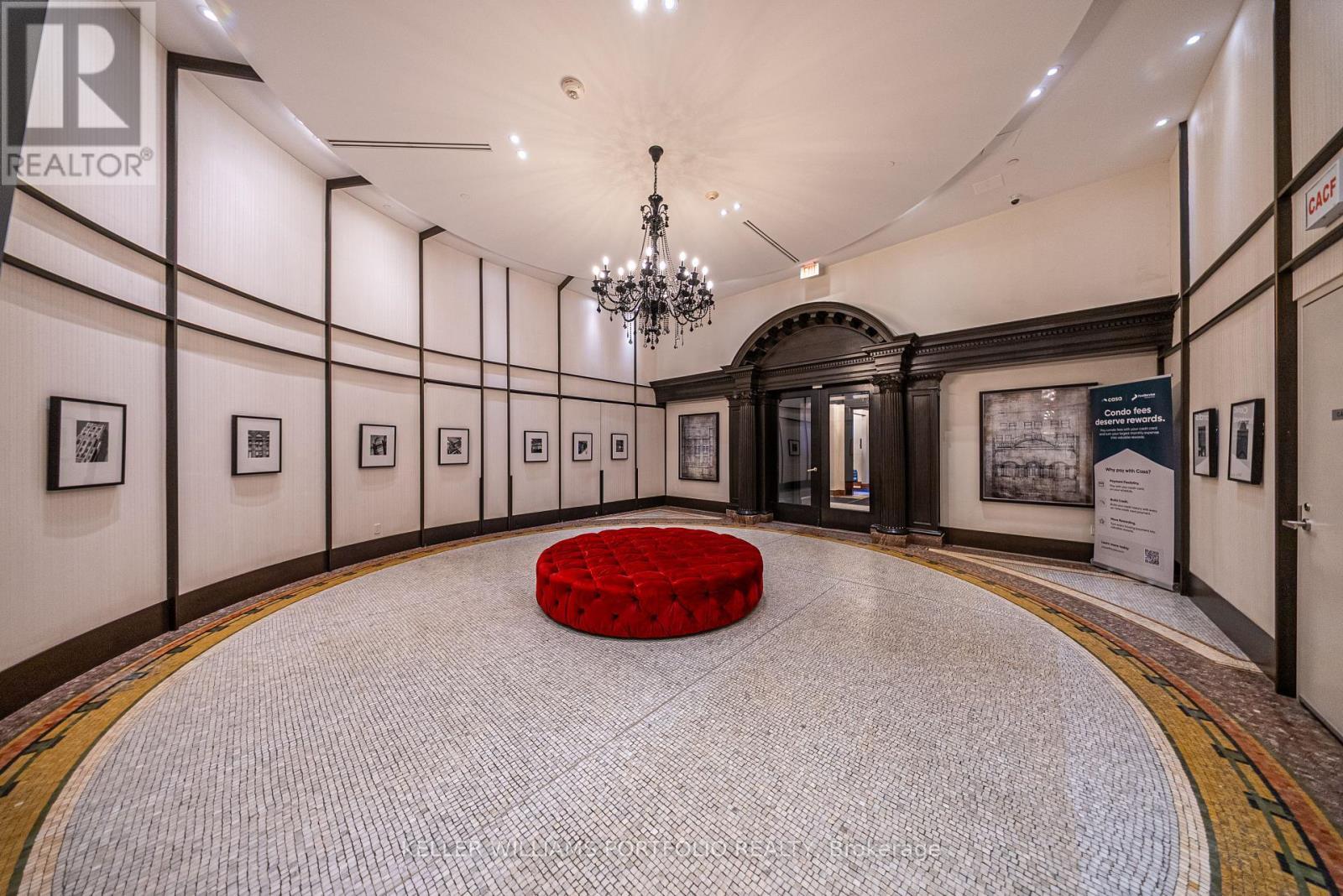 1411 - 197 Yonge Street, Toronto, ON - Indoor Photo Showing Other Room