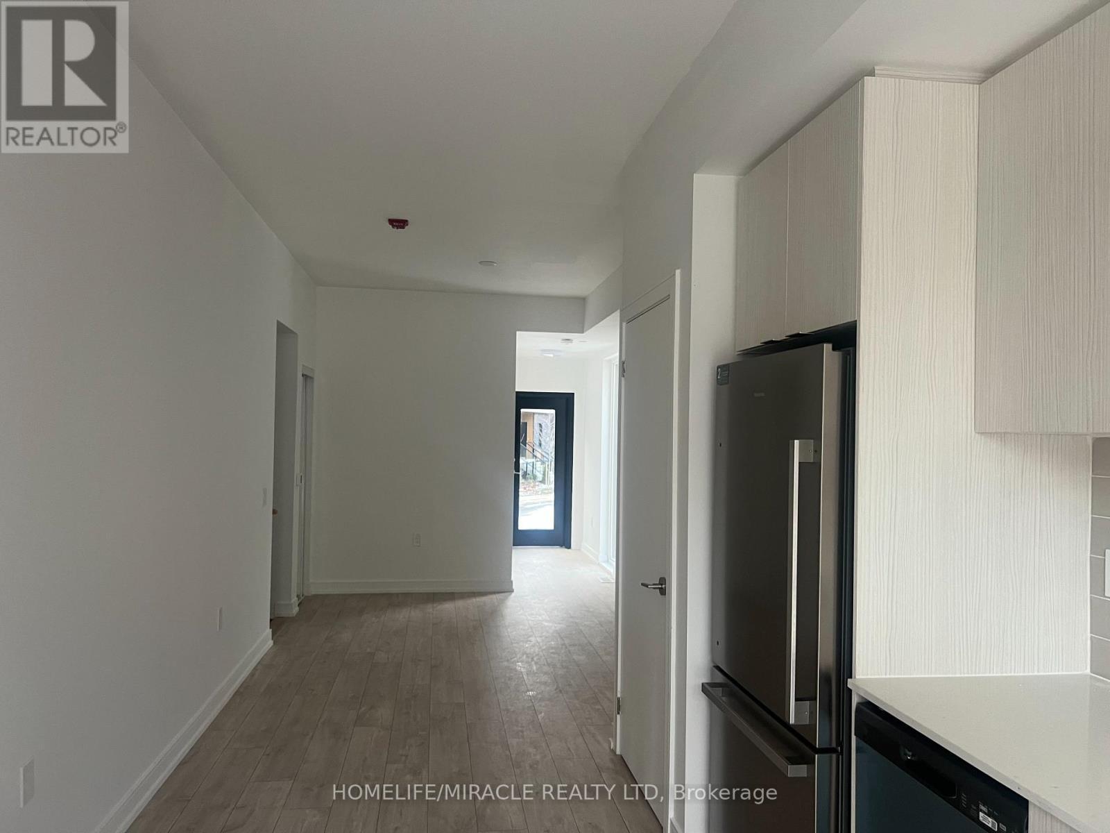 20 - 168 Clonmore Drive, Toronto, ON - Indoor