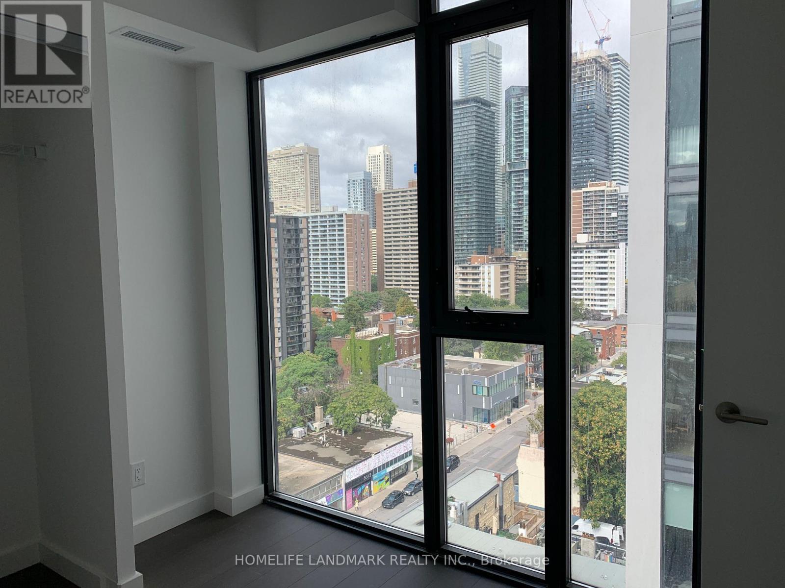 1304 - 81 Wellesley St Street E, Toronto, ON - Indoor Photo Showing Other Room