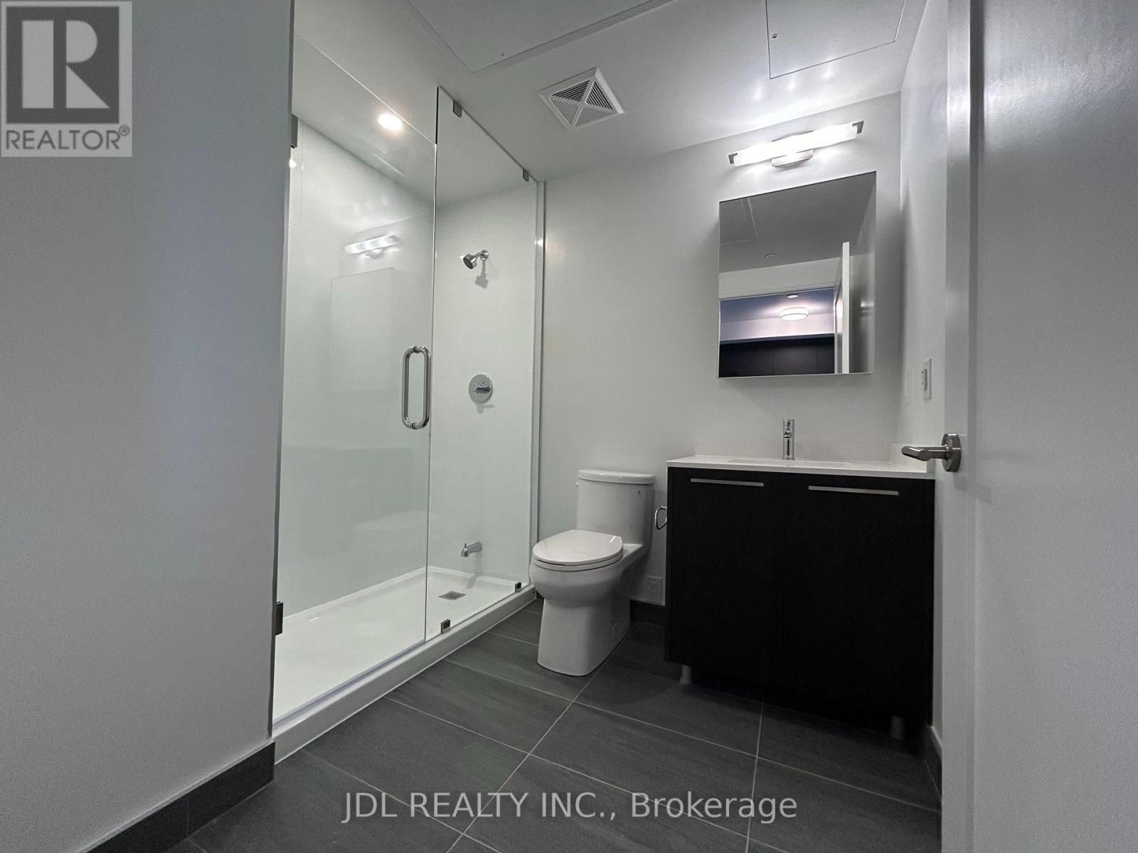 1210 - 65 Broadway Blvd Boulevard, Toronto, ON - Indoor Photo Showing Bathroom