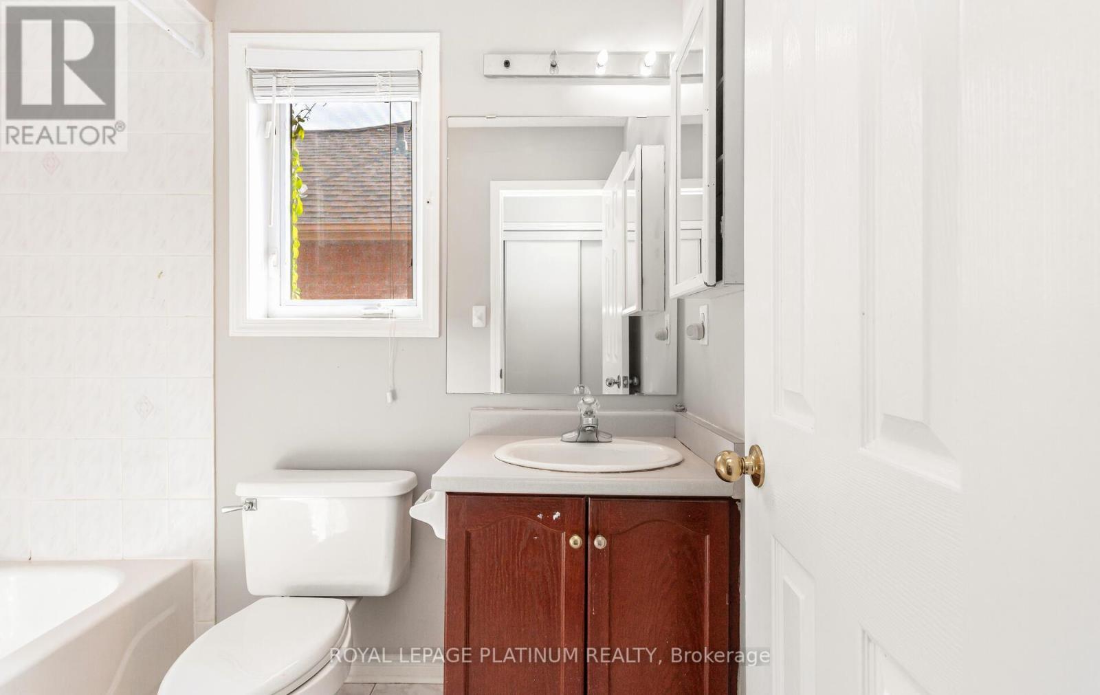 51 Ripley Crescent, Brampton, ON - Indoor Photo Showing Bathroom