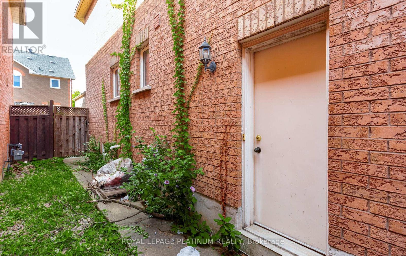 51 Ripley Crescent, Brampton, ON - Outdoor With Exterior