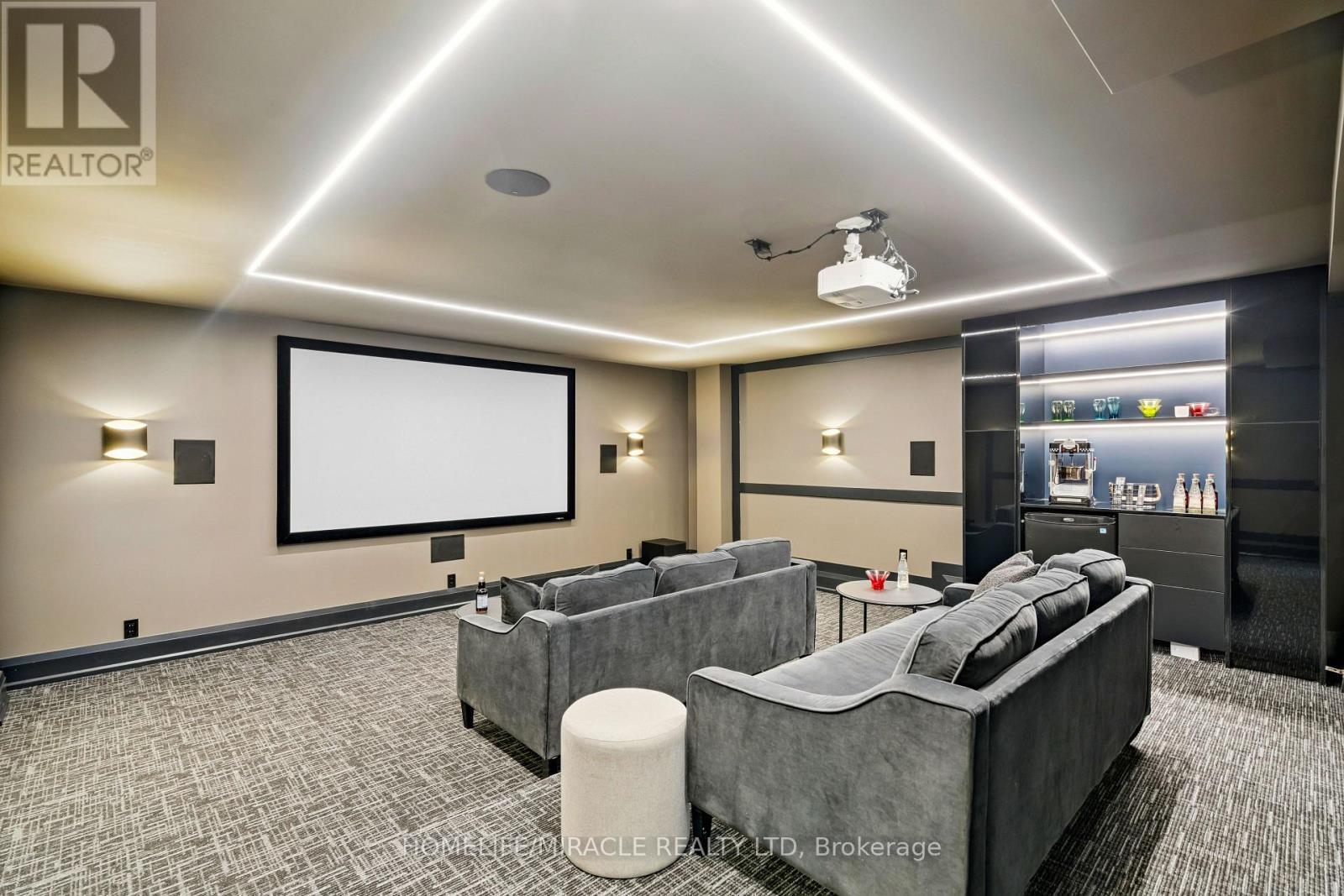 517 Stafford Drive, Oakville, ON - Indoor Photo Showing Other Room