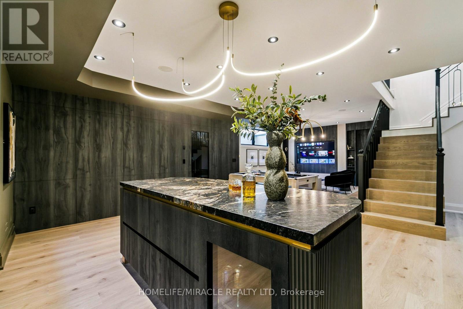 517 Stafford Drive, Oakville, ON - Indoor