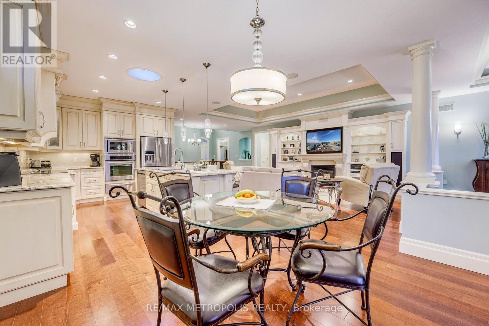 1221 Mike Weir Drive, Sarnia, ON - Indoor Photo Showing Other Room