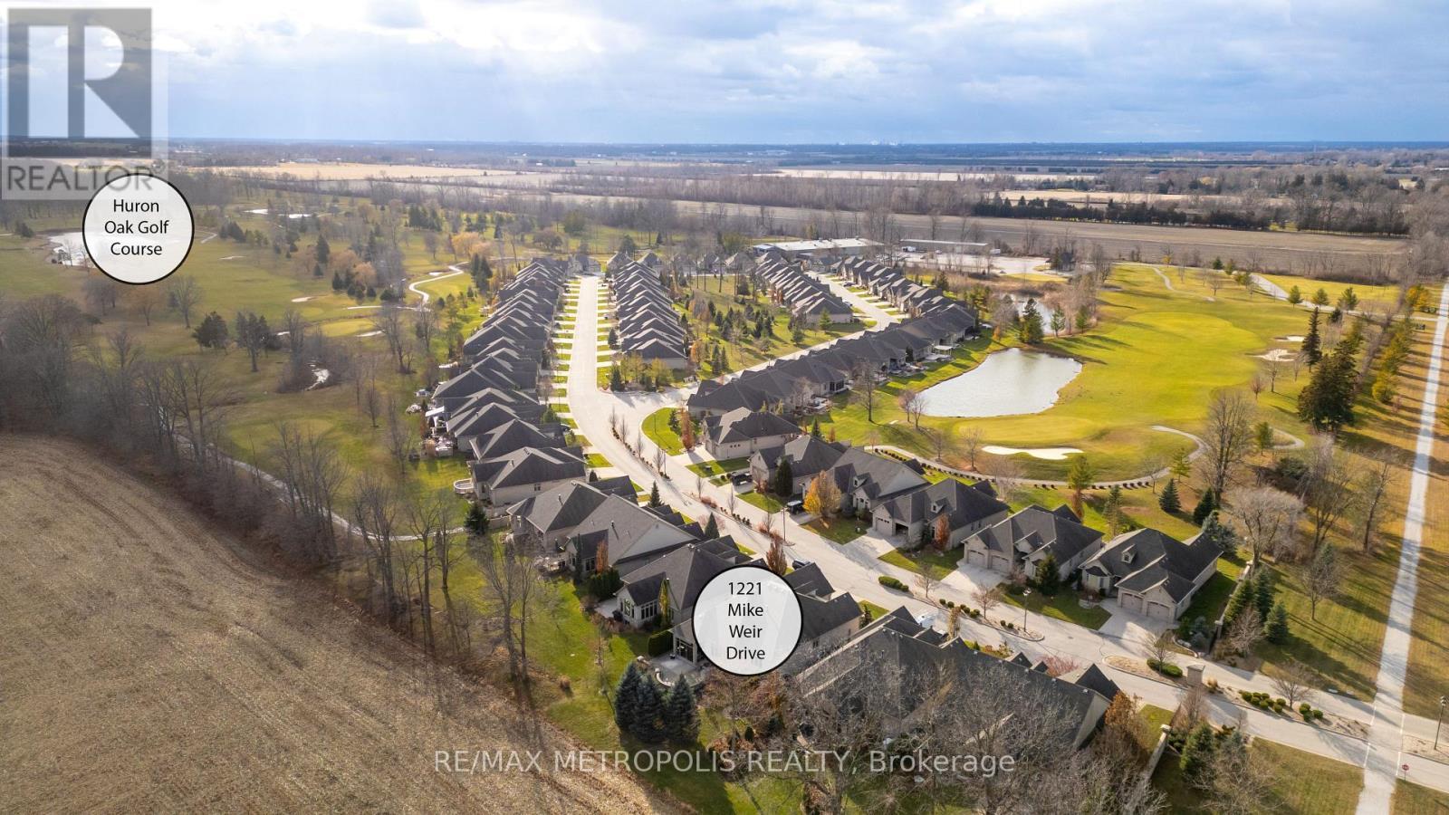 1221 Mike Weir Drive, Sarnia, ON - Outdoor With View