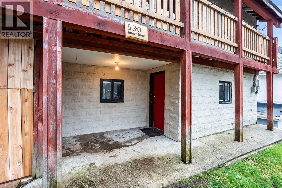 530 Turner Street, Warfield, BC - Outdoor