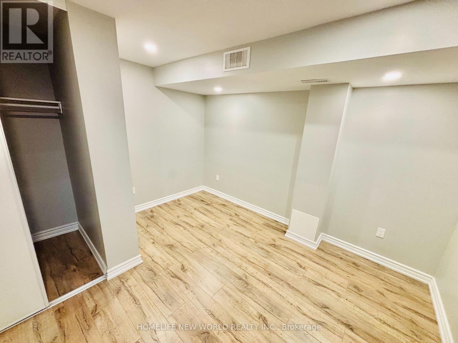 206 - 275 Broadview Avenue, Toronto, ON - Indoor