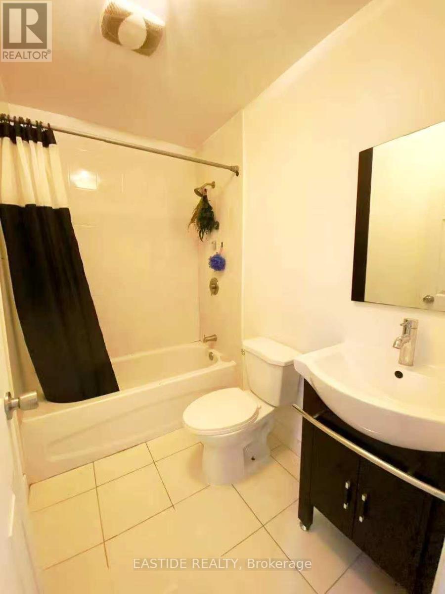1540 Norwill Crescent, Oshawa, ON - Indoor Photo Showing Bathroom