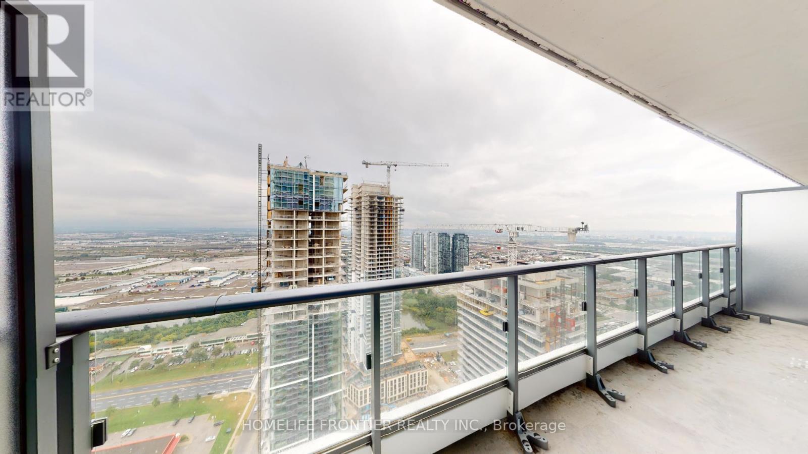 5005 - 950 Portage Parkway, Vaughan, ON - Outdoor With View With Exterior