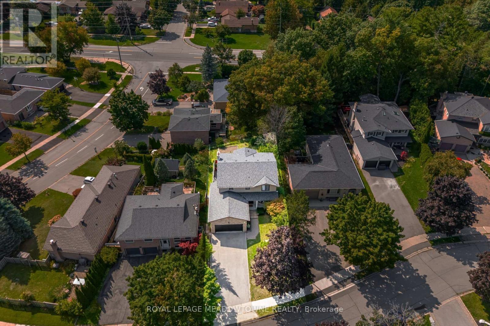 6 Hollis Crescent, East Gwillimbury, ON - Outdoor With View