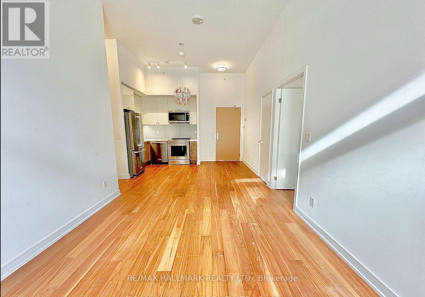 117 - 621 Sheppard Avenue E, Toronto, ON - Indoor With Fireplace