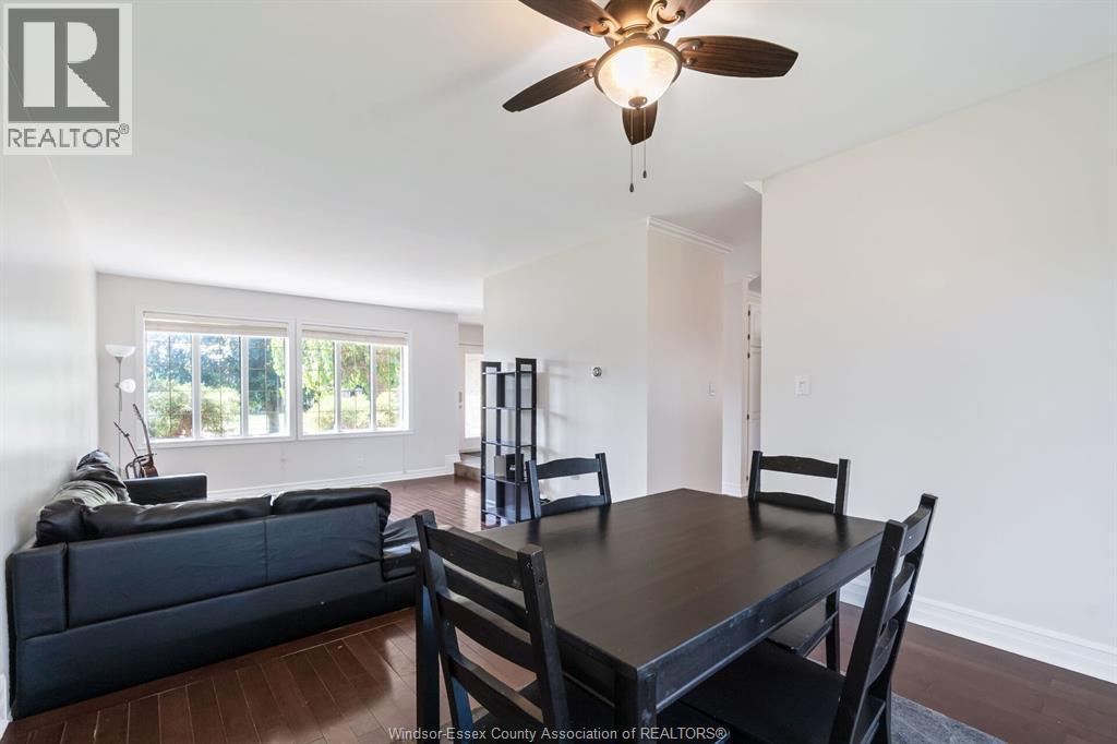 28 Carter Avenue, Leamington, ON - Indoor