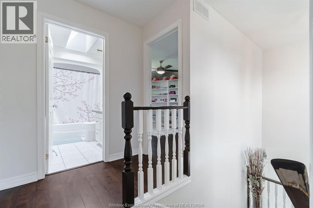 28 Carter Avenue, Leamington, ON - Indoor Photo Showing Other Room