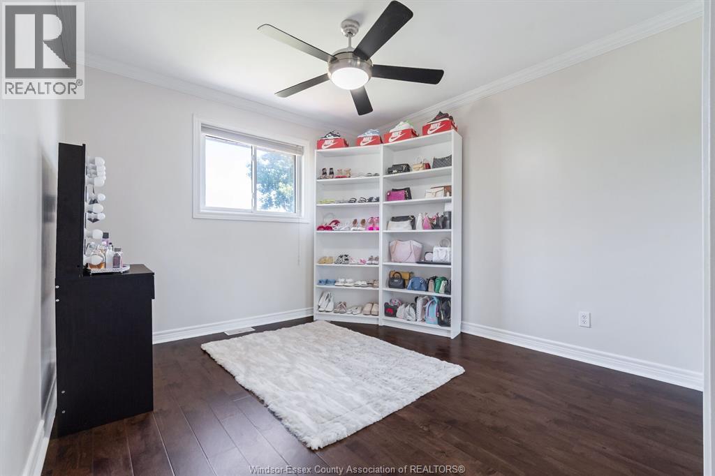 28 Carter Avenue, Leamington, ON - Indoor