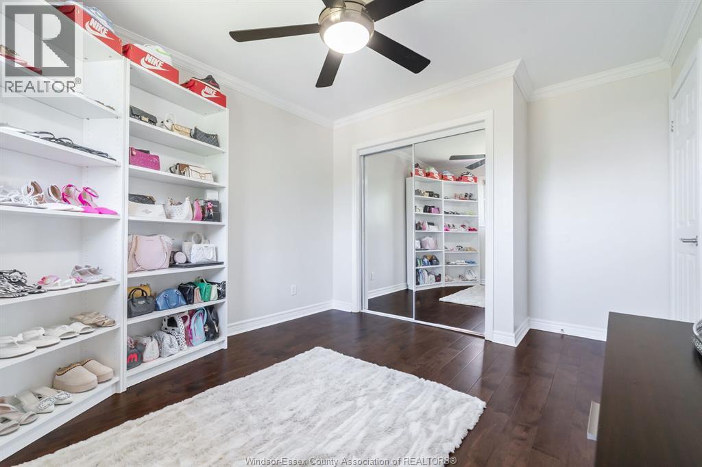 28 Carter Avenue, Leamington, ON - Indoor