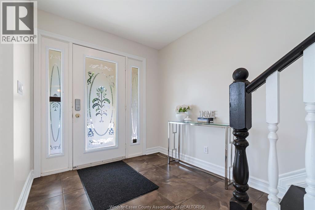 28 Carter Avenue, Leamington, ON - Indoor Photo Showing Other Room